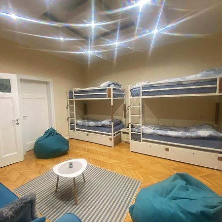 Fg Boutique Hostel Sarajevo Bagian luar foto
